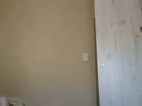 Snapshot of caram3llon chatting on November 11, 3:23 pm caram3llon online show from November 11, 3:23 pm