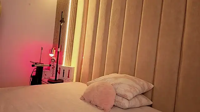 Iamnyxy online show from April 6, 11:33 am