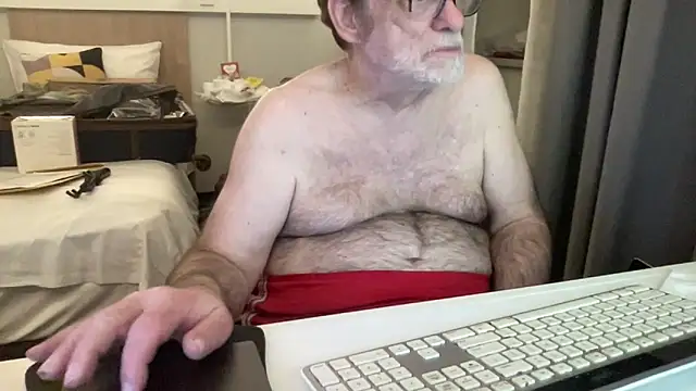 Snapshot of coach-karl chatting on January 7, 12:24 am coach-karl online show from January 7, 12:24 am