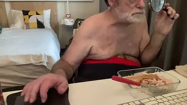 Snapshot of coach-karl chatting on February 7, 1:04 pm coach-karl online show from February 7, 1:04 pm