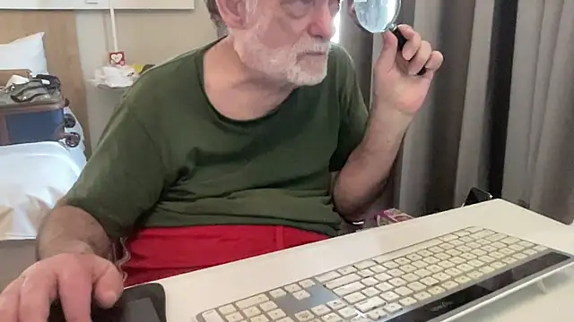 Snapshot of coach-karl chatting on February 19, 12:34 pm coach-karl online show from February 19, 12:34 pm