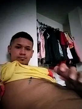 Chris    Col online show from November 19, 6:19 pm