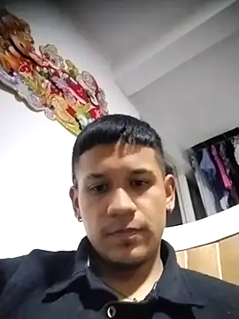 Chris    Col online show from January 6, 1:53 am