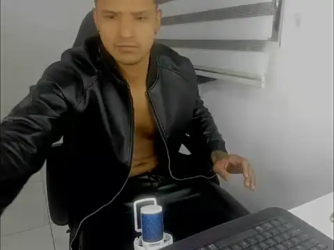 master leather online show from March 24, 7:41 pm