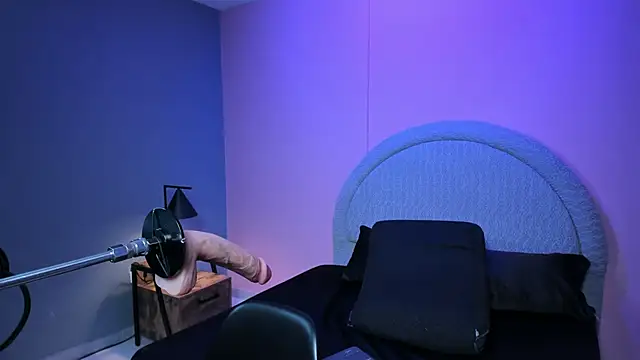 Sara rhoades online show from March 25, 7:42 pm