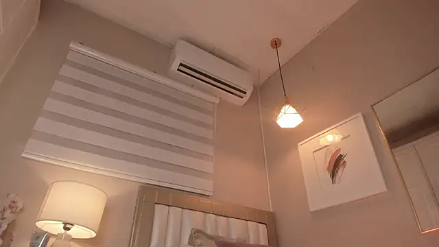 electra a online show from April 18, 7:07 pm