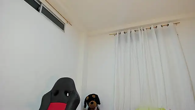 ana maria    online show from March 14, 3:12 am