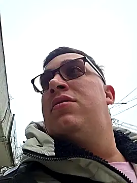 Snapshot of Gay24nk chatting on December 17, 11:38 am Gay24nk online show from December 17, 11:38 am