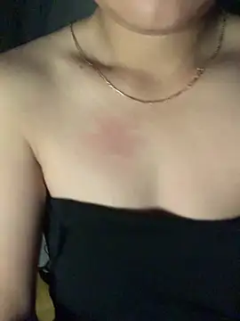 Snapshot of Winnie-sexy chatting on March 31, 10:21 pm Winnie-sexy online show from March 31, 10:21 pm