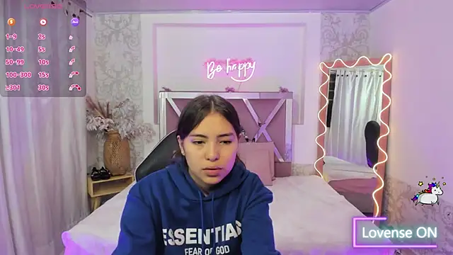 ISABELA TAY online show from January 13, 11:37 am