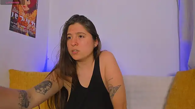 Snapshot of Ana_Torres_ chatting on May 15, 9:44 pm Ana Torres online show from May 15, 9:44 pm