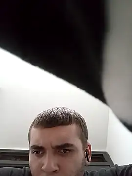 Snapshot of zebkibaron chatting on November 12, 1:17 am zebkibaron online show from November 12, 1:17 am