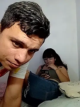 dulce pareja online show from November 14, 3:55 pm