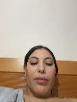 Anna Bitch Disgusting online show from January 17, 6:18 am