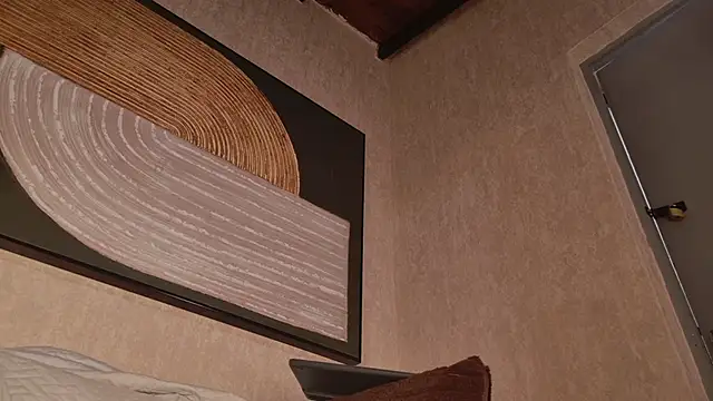 Snapshot of Caroline_palmerr chatting on April 10, 3:23 am Caroline palmerr online show from April 10, 3:23 am