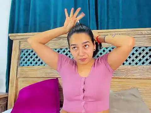 Snapshot of Chelsea_Russell01 chatting on November 21, 2:32 am Chelsea Russell01 online show from November 21, 2:32 am