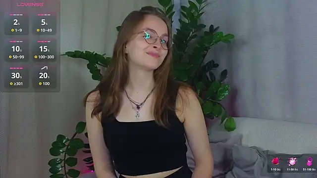 Snapshot of MadisonSmitt chatting on November 27, 5:09 am MadisonSmitt online show from November 27, 5:09 am