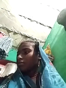 Big Lovexx online show from November 24, 8:30 pm