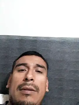 Snapshot of Solo_privado chatting on November 23, 6:46 am Solo privado online show from November 23, 6:46 am