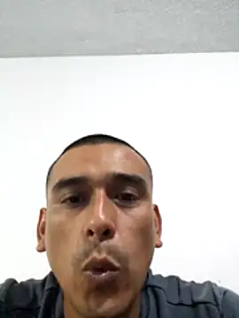 Snapshot of Solo_privado chatting on March 31, 11:05 pm Solo privado online show from March 31, 11:05 pm