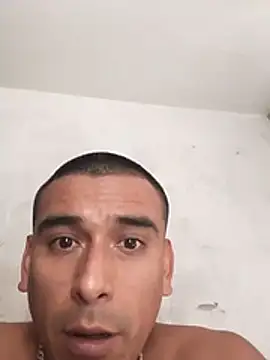 Snapshot of Solo_privado chatting on April 3, 8:18 pm Solo privado online show from April 3, 8:18 pm