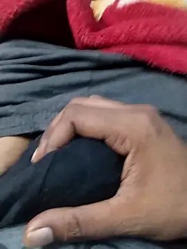 yourcharm4593 online show from December 16, 6:13 pm