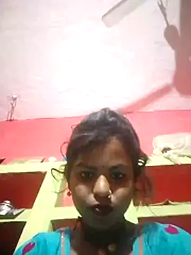 Snapshot of Kiranti_hot chatting on November 15, 9:54 pm Kiranti hot online show from November 15, 9:54 pm