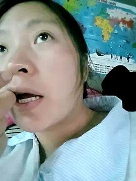 Snapshot of Micky_baby chatting on February 20, 7:43 am Micky baby online show from February 20, 7:43 am