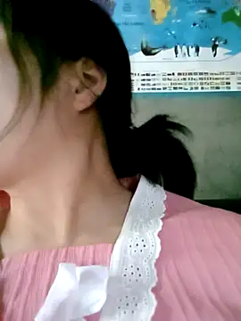 Snapshot of Micky_baby chatting on April 8, 12:10 am Micky baby online show from April 8, 12:10 am