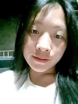 Snapshot of Micky_baby chatting on April 8, 1:22 pm Micky baby online show from April 8, 1:22 pm