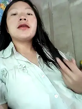 Snapshot of Micky_baby chatting on April 16, 6:14 am Micky baby online show from April 16, 6:14 am