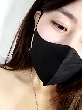 Snapshot of MiCandy-Lovee chatting on November 15, 5:49 am MiCandy-Lovee online show from November 15, 5:49 am