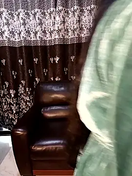 Snapshot of Angelic_Princess chatting on November 16, 11:05 am Angelic Princess online show from November 16, 11:05 am