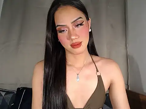 Snapshot of im_ur_wife69 chatting on February 4, 2:56 pm im ur wife69 online show from February 4, 2:56 pm