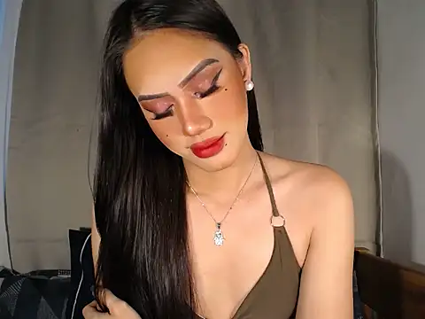 Snapshot of im_ur_wife69 chatting on February 9, 5:33 am im ur wife69 online show from February 9, 5:33 am