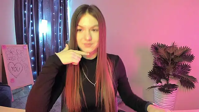 luna lust 212 online show from February 18, 4:19 am