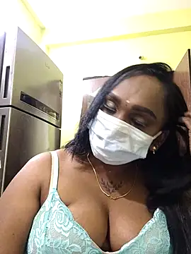 Dharshini98 online show from February 13, 4:58 pm