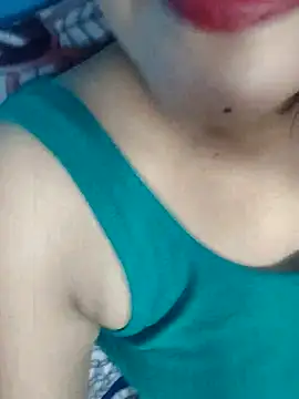 Cute Ayushii online show from June 28, 5:13 am