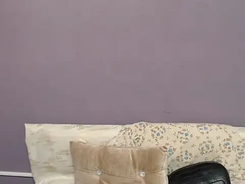 divina kira online show from November 19, 8:03 am