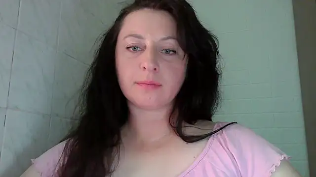 Snapshot of MelinaAx chatting on June 24, 8:08 pm MelinaAx online show from June 24, 8:08 pm