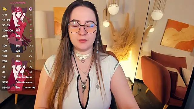 EmmaBloomm online show from February 1, 10:52 pm