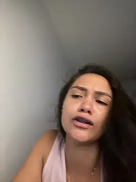 carolsapequinha online show from February 1, 3:21 pm