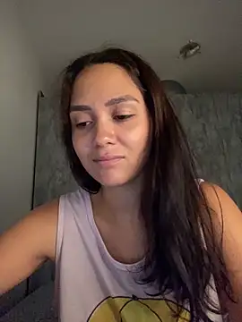 carolsapequinha online show from April 8, 1:33 pm