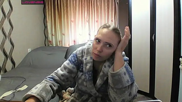 JenniDeep online show from May 25, 9:04 am