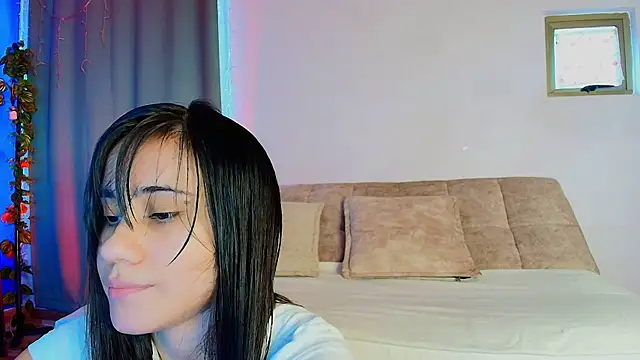 Snapshot of lizzy_kane chatting on January 12, 8:36 pm lizzy kane online show from January 12, 8:36 pm