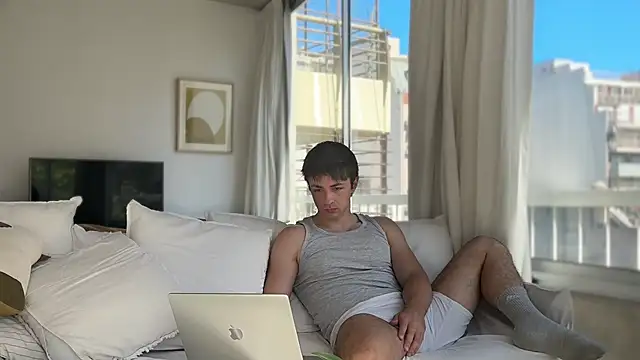 Snapshot of iggydavid chatting on November 15, 6:37 pm iggydavid online show from November 15, 6:37 pm