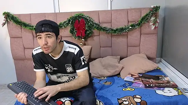 BryanTowers online show from November 18, 2:39 am