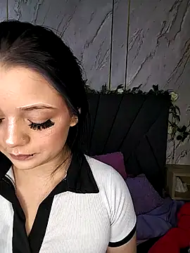 Snapshot of Luna_Scarllet chatting on December 15, 12:26 am Luna Scarllet online show from December 15, 12:26 am