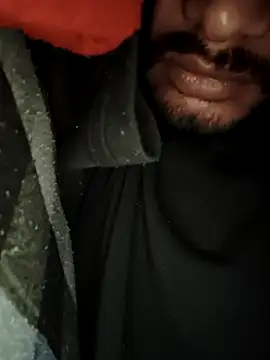 Snapshot of Ritik143jhil chatting on November 17, 12:05 am Ritik143jhil online show from November 17, 12:05 am