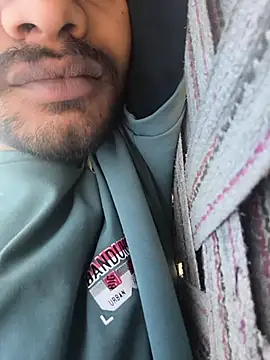 Snapshot of Ritik143jhil chatting on December 19, 11:06 am Ritik143jhil online show from December 19, 11:06 am